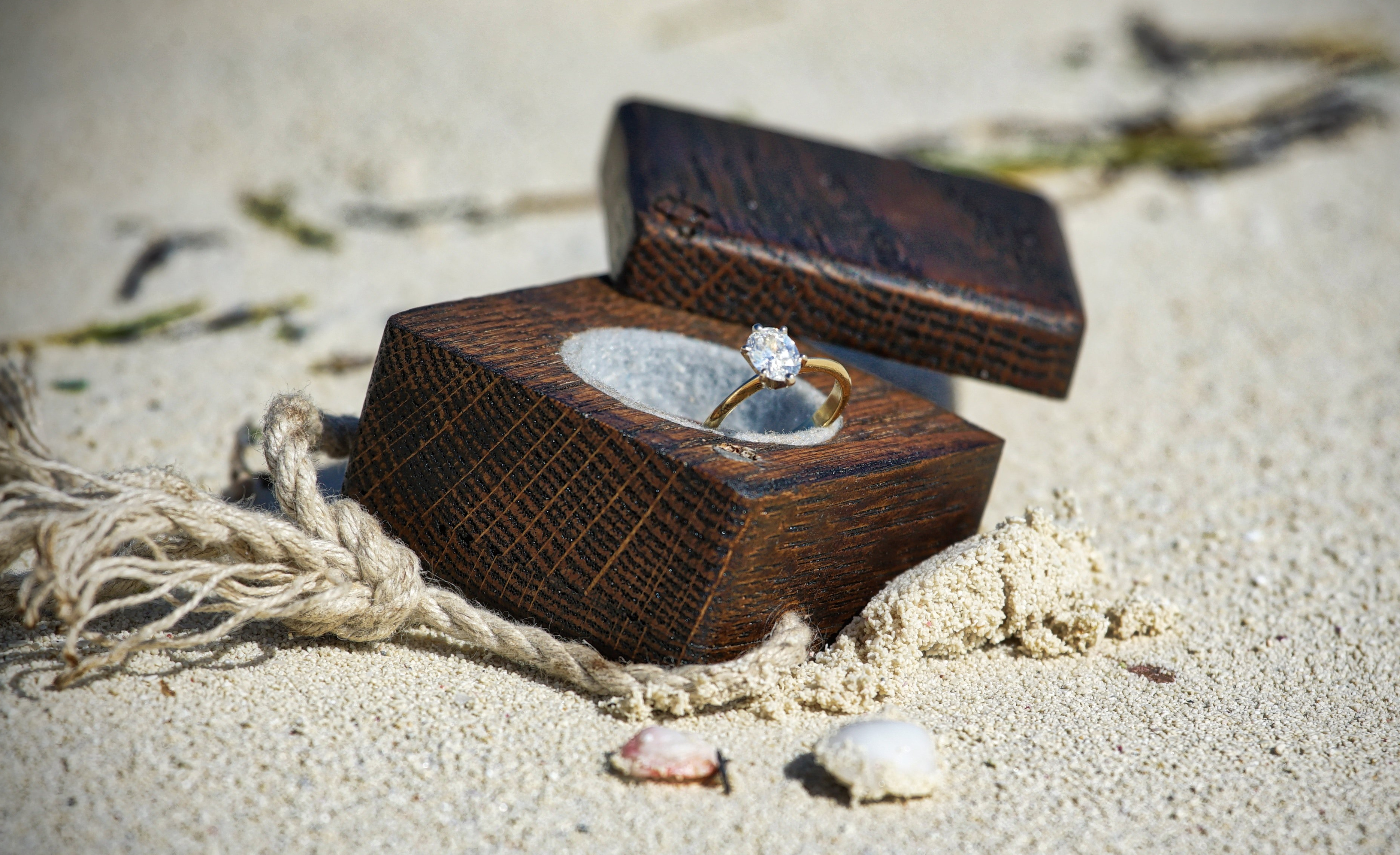 peter-hansen-455694-unsplash